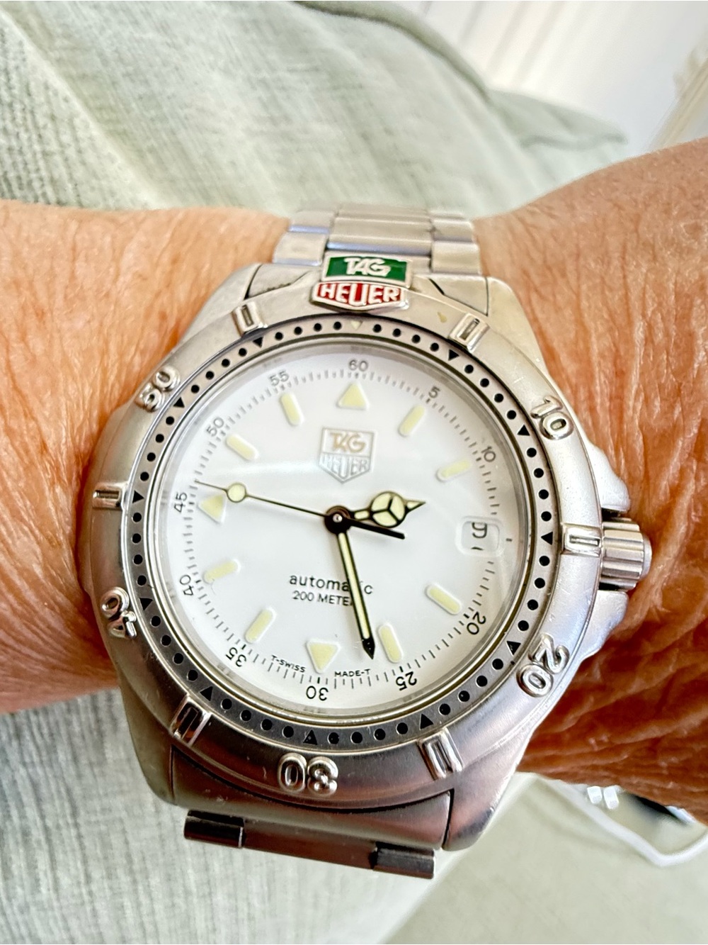 TAG Hever 4000 series
WF2110-K White Automatic Watch - Picture 10 of 14